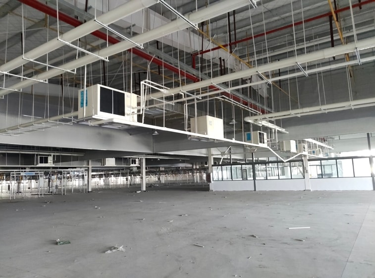 大型制衣工廠車間降溫安裝蒸發冷省電空調-臥式軸流機組